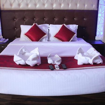 Royal Villa Beach Resort Govind Nagar Exteriér fotografie